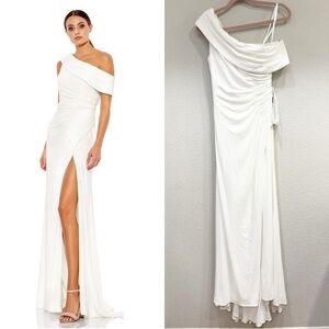 Size 0‎ Mac Duggal White Foldover Off-the-Shoulder Slit Gown Prom Dress